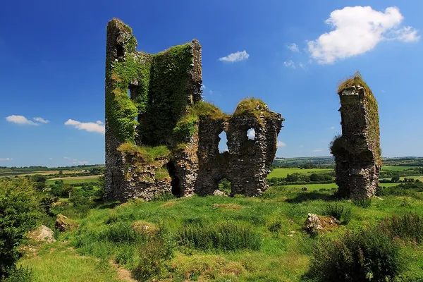 Castle Barrett – Ruine oberhalb des Clyda-Tals