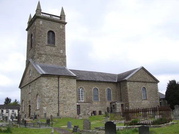 Clogher – catedral y ruta circular por la turbera