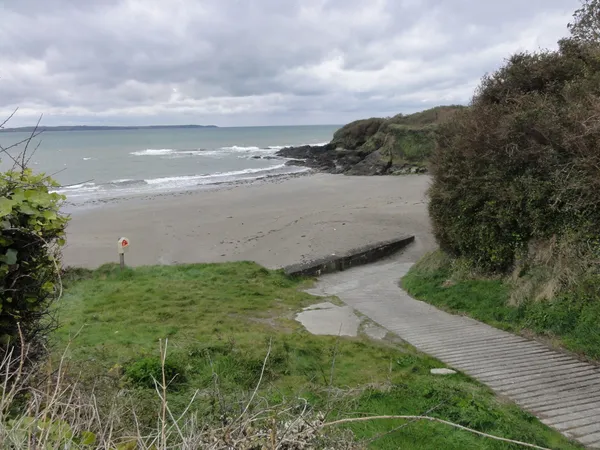 Duneen Beach – eine geschützte Bucht in West Cork