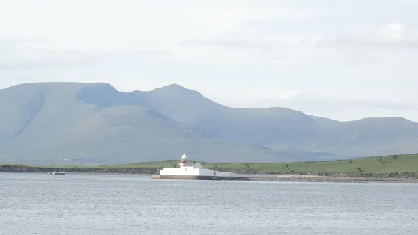 Inishgort – il faro del 1806 nella baia di Clew Bay