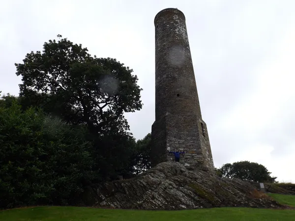 Kinneigh Round Tower – una base de seis lados