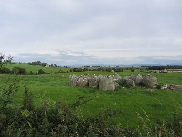 Rathfranpark Wedge Tomb – au-dessus de Killala Bay